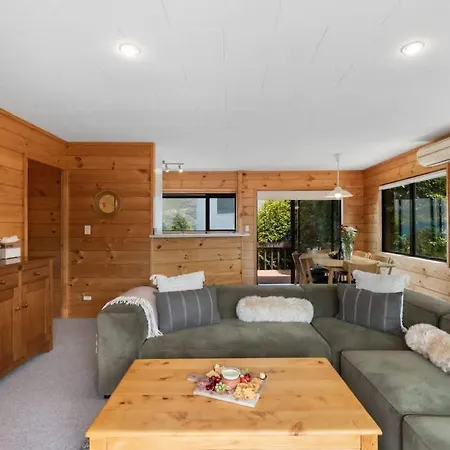 Tranquil Heights Villa Queenstown Exterior photo