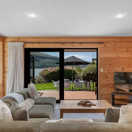 Tranquil Heights Villa Queenstown Exterior photo