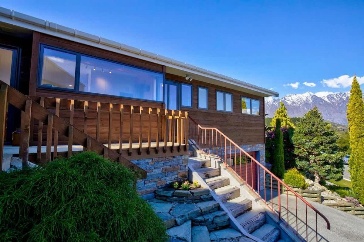 Tranquil Heights Holiday home